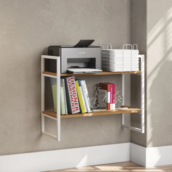O Nicho é aquele mobiliário que faz toda a diferença na sua casa, trazendo mais praticidade e charme para o seu lar. O nicho com duas prateleiras canela é resistente e elegante, perfeito para deixar o seu lar mais organizado. Fabricado em MDP, com sete camadas de pintura e textura dos veios da madeira, ele possui estrutura metálica, pintada com tinta epóxi, super-resistente a umidade, deixando ele mais durável e fácil de limpar. Essa opção de nicho da linha industrial é resistente e acomoda muito bem livros, vasos, objetos decorativos e tudo mais que combine com a sua decoração. Além disso, você pode usar sua imaginação e utilizar em outros ambientes também.