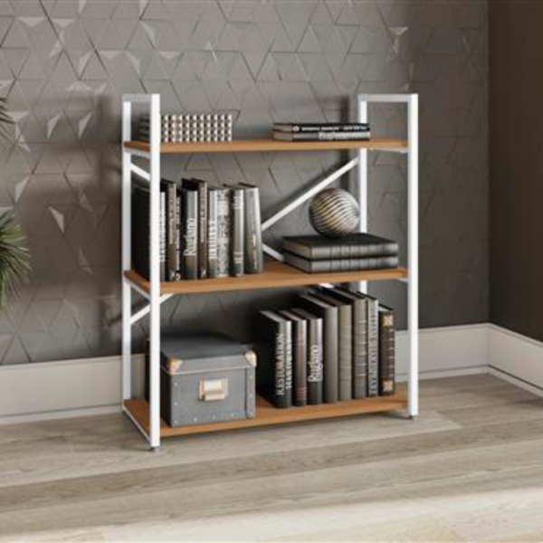 Estante baixa de estilo industrial é ideal para compor qualquer ambiente, seja ele uma sala de estar, escritório, home office ou dormitório.