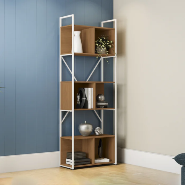Com design moderno e amplo, a estante alta com nichos é perfeita para compor qualquer ambiente, seja ele uma sala de estar, escritório, home office ou dormitório. Com estrutura metálica, pintada com tinta epóxi, super-resistente a umidade, deixando ele mais durável e fácil de limpar, a estante com nichos freijó é a melhor escolha para quem quer manter o espaço organizado com um toque de charme. Ela possui 3 nichos distintos, em material MDP com sete camadas de pintura, dando uma melhor cobertura e durabilidade ao móvel, ele possui espaço de sobra para guardar livros, itens pessoais, objetos decorativos e muito mais. O acabamento em pintura touch é garantia de qualidade e durabilidade.