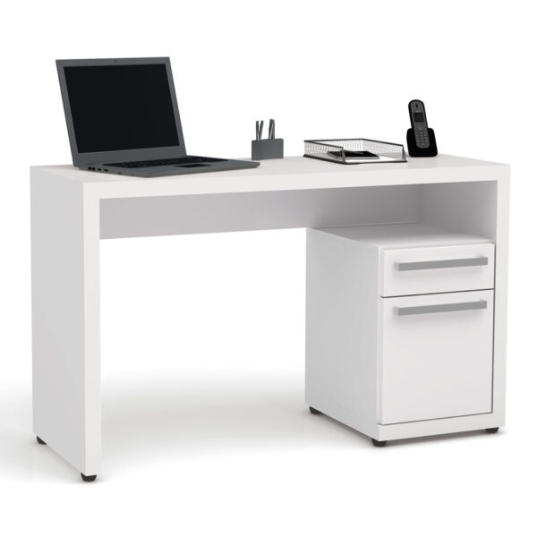 Praticidade e conforto você encontra na escrivaninha S970. Um produto de excelente qualidade, que possui um espaço lateral com uma gaveta com corrediças metálicas e uma porta para guardar os objetos necessários para facilitar seu estudo ou trabalho. Seu acabamento é na cor branco brilho.