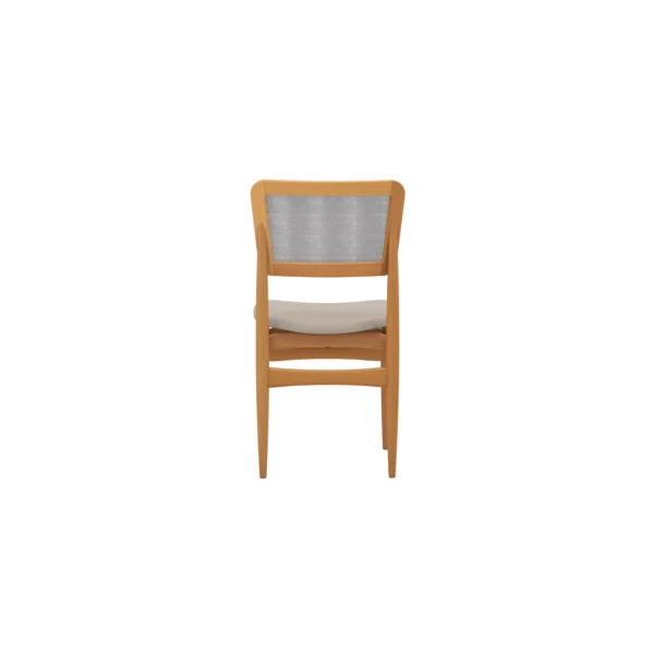 A cadeira Stela é a escolha certa! Com um estilo único e muito moderno, ela é produzida em estrutura resistente, de madeira de eucalipto, garantindo mais durabilidade. Entregue montada, ela suporta até 120 kg, além de combinar com todas as ocasiões, e com medidas de 88 cm de altura, sendo 50 cm a altura do assento, 45,5 cm de largura e 53 cm de profundidade, para ainda mais comodidade, o assento possui um design curvo, acomodando perfeitamente à mesa, e sendo estofado com tecido linho caqui, garante um toque suave e gostoso para uma sala de jantar ainda mais completa. Os destaques ficam para a telinha cor chumbo no encosto da cadeira, que além de trazer modernidade, torna a peça ainda mais diferenciada. Os pés, torneados palitos, aliados ao assento flutuante, são outro diferencial que chama atenção na peça e transformam seu espaço e momentos, garantindo ainda mais beleza e sofisticação.
