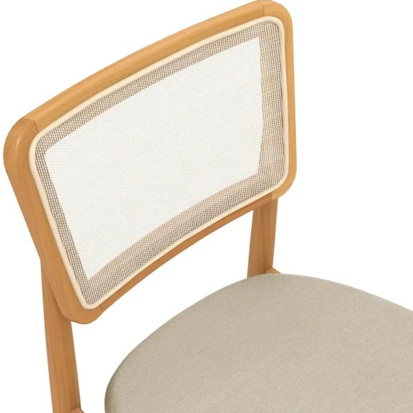 A cadeira Stela é a escolha certa! Com um estilo único e muito moderno, ela é produzida em estrutura resistente, de madeira de eucalipto, garantindo mais durabilidade. Entregue montada, ela suporta até 120 kg, além de combinar com todas as ocasiões, e com medidas de 88 cm de altura, sendo 50 cm a altura do assento, 45,5 cm de largura e 53 cm de profundidade, para ainda mais comodidade, o assento possui um design curvo, acomodando perfeitamente à mesa, e sendo estofado com tecido linho mesclado claro, garante um toque suave e gostoso para uma sala de jantar ainda mais completa. Os destaques ficam para a telinha bege no encosto da cadeira, que além de trazer modernidade, torna a peça ainda mais diferenciada. Os pés, torneados palitos, aliados ao assento flutuante, são outro diferencial que chama atenção na peça e transformam seu espaço e momentos, garantindo ainda mais beleza e sofisticação.