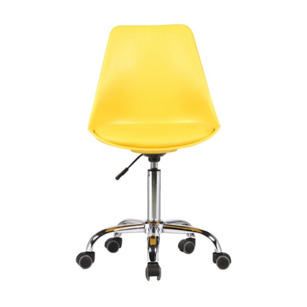 A cadeira Chicago é uma elegante combinação de couro ecológico, polipropileno e aço cromado. Sua estética minimalista e delicada a torna perfeita para diversos ambientes, como quartos, consultórios e home offices. Complemente seu espaço com estilo e funcionalidade através dessa cadeira.