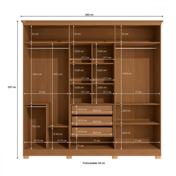 O guarda-roupa de casal com 6 portas, 3 gavetas internas traz um bom espaço interno com 02 cabideiros sendo uma parte para roupas longas, 01 calceiro, 01 nicho para sapatos na parte inferior do guarda-roupa, 03 maleiros e 10 nichos para roupas dobradas ou caixas organizadoras. O guarda-roupa é produzido em MDF na escala de brilho fosco, com revestimento e acabamento em pintura touch. Um diferencial no modelo deste guarda-roupa fica para o puxador em cava meia porta, que traz ainda mais charme e estilo para o seu quarto juntamente com os veios na textura em madeira cor canela e azul profundo.