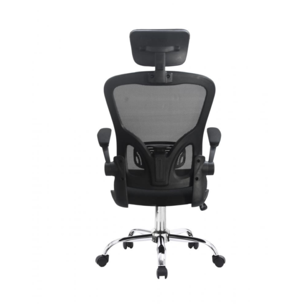 A cadeira Detroit é uma escolha ideal para o ambiente de trabalho! Com seu assento em espuma, base cromada e estrutura em polipropileno, ela oferece o conforto perfeito. Além disso, seus braços retráteis são ideais para espaços compactos, pois facilitam a acomodação da cadeira quando não está em uso. Ela ainda conta com um apoio de cabeça para maior comodidade.
