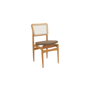 A cadeira Stela é a escolha certa! Com um estilo único e muito moderno, ela é produzida em estrutura resistente, de madeira de eucalipto, garantindo mais durabilidade. Entregue montada, ela suporta até 120 kg, além de combinar com todas as ocasiões, e com medidas de 88 cm de altura, sendo 50 cm a altura do assento, 45,5 cm de largura e 53 cm de profundidade, para ainda mais comodidade, o assento possui um design curvo, acomodando perfeitamente à mesa, e sendo estofado com tecido corino cappuccino, garante um toque suave e gostoso para uma sala de jantar ainda mais completa. Os destaques ficam para a telinha bege no encosto da cadeira, que além de trazer modernidade, torna a peça ainda mais diferenciada. Os pés, torneados palitos, aliados ao assento flutuante, são outro diferencial que chama atenção na peça e transformam seu espaço e momentos, garantindo ainda mais beleza e sofisticação.