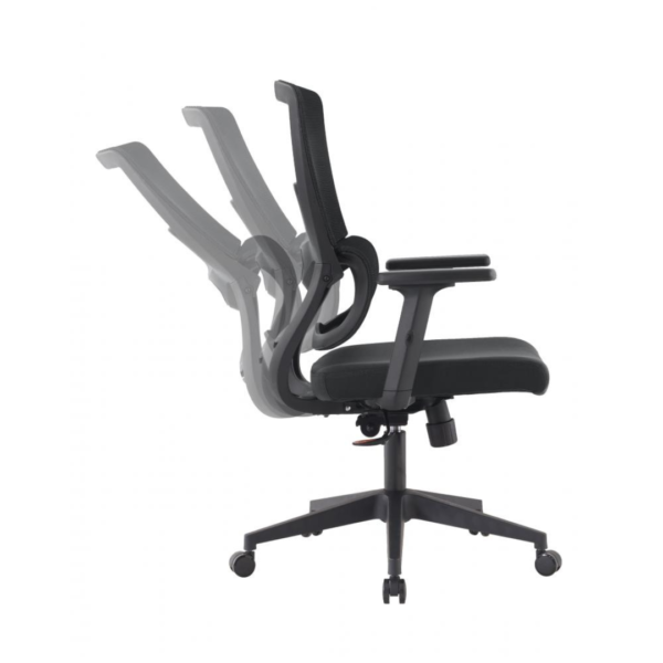 A cadeira Chelsea Diretor, certificada pela NR17, é ideal para trabalhar com conforto no escritório ou em casa. Totalmente ajustável, com braços, assento e encosto reguláveis, ela adapta-se às necessidades do usuário. Seu assento em espuma injetada proporciona conforto juntamente ao encosto em tela com lombada ergonômica, que previne dores nas costas.