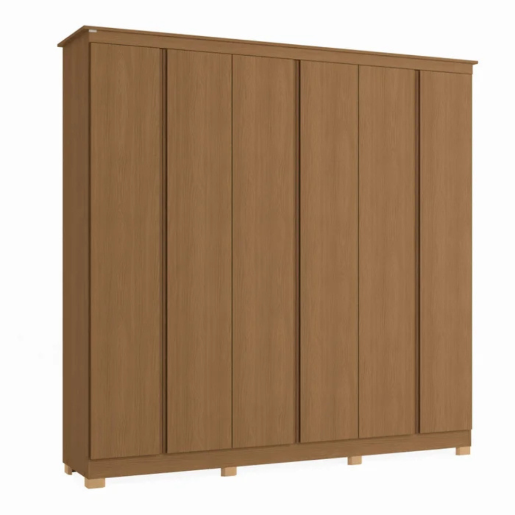O guarda-roupa de casal com 6 portas, 3 gavetas internas traz um bom espaço interno com 02 cabideiros sendo uma parte para roupas longas, 01 calceiro, 01 nicho para sapatos na parte inferior do guarda-roupa, 03 maleiros e 10 nichos para roupas dobradas ou caixas organizadoras. O guarda-roupa é produzido em MDF na escala de brilho fosco, com revestimento e acabamento em pintura touch. Um diferencial no modelo deste guarda-roupa fica para o puxador em cava meia porta, que traz ainda mais charme e estilo para o seu quarto juntamente com os veios na textura em madeira cor canela.