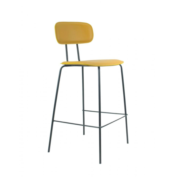 A banqueta New York combina muito com o estilo industrial, seus pés em aço preto fazem com que haja um contraste entre o couro ecológico do assento e encosto. O detalhe que possui na parte das costas, dá todo um charme para a peça. Você que busca um ambiente minimalista também será uma ótima escolha para o seu estilo.