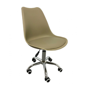A cadeira Chicago é uma elegante combinação de couro ecológico, polipropileno e aço cromado. Sua estética minimalista e delicada a torna perfeita para diversos ambientes, como quartos, consultórios e home offices. Complemente seu espaço com estilo e funcionalidade através dessa cadeira.