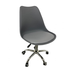 A cadeira Chicago é uma elegante combinação de couro ecológico, polipropileno e aço cromado. Sua estética minimalista e delicada a torna perfeita para diversos ambientes, como quartos, consultórios e home offices. Complemente seu espaço com estilo e funcionalidade através dessa cadeira.
