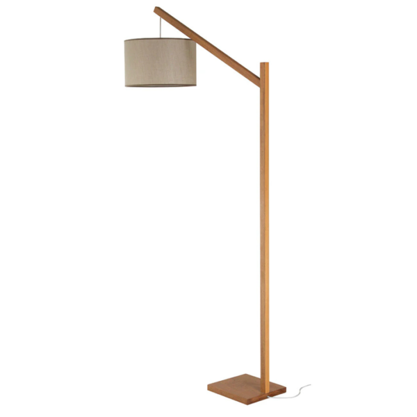 Luminária com braço fixo que sustenta a cúpula de tecido, na cor bege. Peça de traçados leves e elegante, agrega sofisticação a decoração. Bivolt, possui 01 soquete tipo E27, potência máxima de 60w e não acompanha lâmpada.