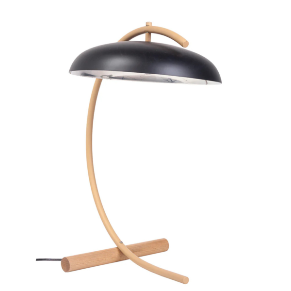 Luminária de mesa feita em madeira e resina. Peça de design despojado que agrega um diferencial a decoração. Desenvolvido e fabricado nacionalmente pela Modali Design.
