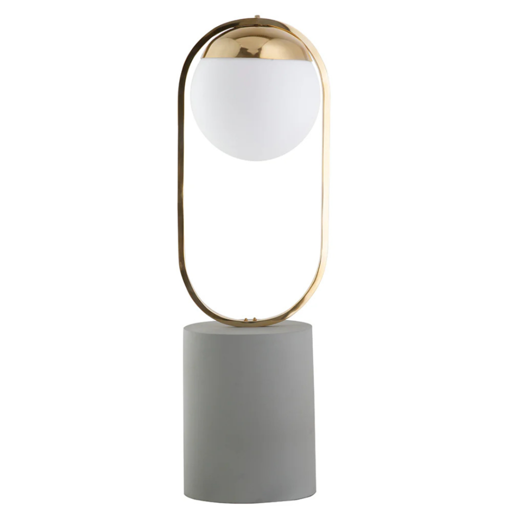 Luminária feita em aço inox e cúpula de vidro leitoso flutuando dentro da estrutura oval, sobre uma base de resina no formato de elipse. Peça elegante que agrega sofisticação e se torna um diferencial na decoração. Bivolt, possui 01 soquete tipo E27, potência máxima de 60w e acompanha lâmpada de luz quente. Criação desenvolvida por Andrés Fernandez e fabricado nacionalmente pela Modali Design.