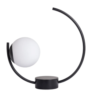 Luminária de mesa feito em metal e madeira com acabamento em tonalidade preta. Peça de design simples e elegante, agrega um diferencial a decoração. Desenvolvido e fabricado nacionalmente pela Modali Design.