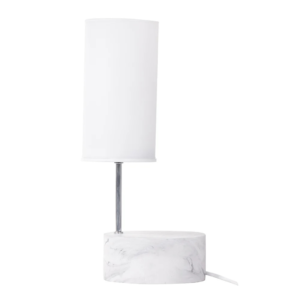 Luminária de mesa feito em resina e metal prateado e com cúpula branca redonda. Peça de design simples e elegante, agrega um diferencial a decoração. Desenvolvido e fabricado nacionalmente pela Modali Design.