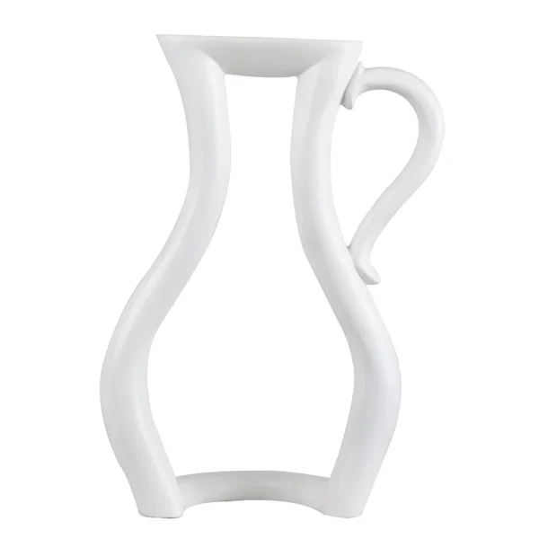 Vaso feito em resina da silhueta de uma jarra com uma perfuração na parte superior para ser colocado flores, na cor branca. Peça de design moderno com toque sutil, pode ser utilizado com o seu arranjo sobre mesas e estantes. Desenvolvido e fabricado nacionalmente pela Modali Design.