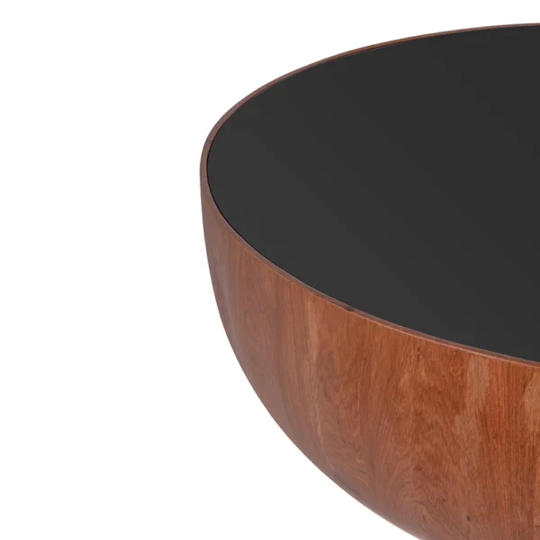 Mesa feita em madeira na cor imbuia no formato redondo com tampo de vidro na tonalidade preta. Peça elegante, agrega um diferencial a decoração, pode ser usada em salas, escritórios e quartos. Desenvolvido e fabricado nacionalmente pela Modali Design.